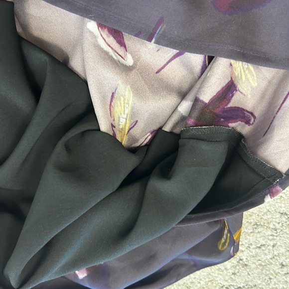 Judith & Charles size 6 EUC Artistic purple  Tank Top with Floral Accents - Picture 11 of 15